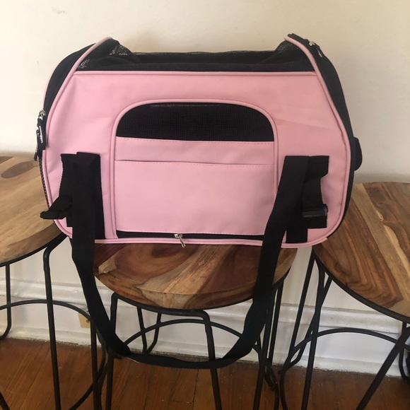 Doggie Travel Bag - Picture 2 of 8